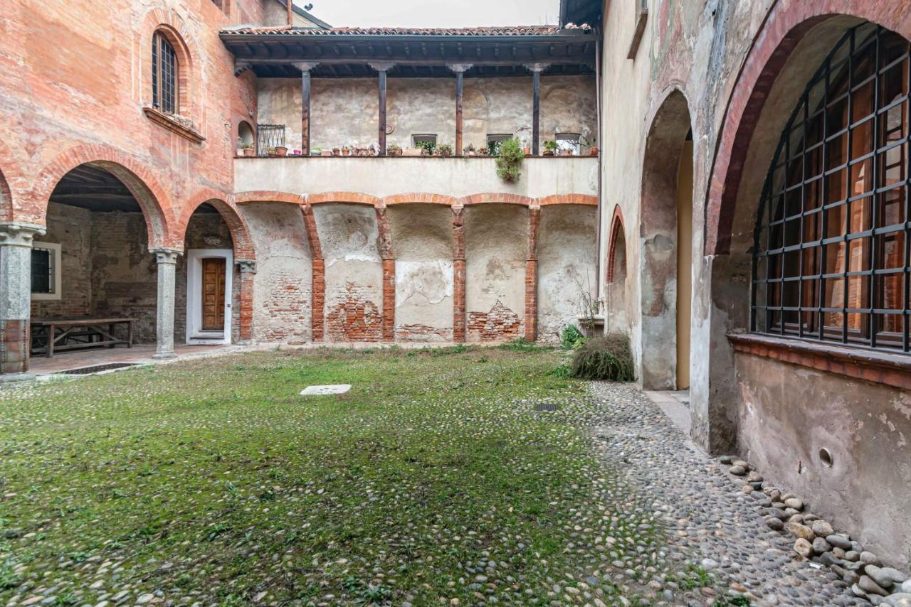 House Of Foscolo - Palazzo Cornazzani - By Host4U Apartment ปาเวีย ภายนอก รูปภาพ
